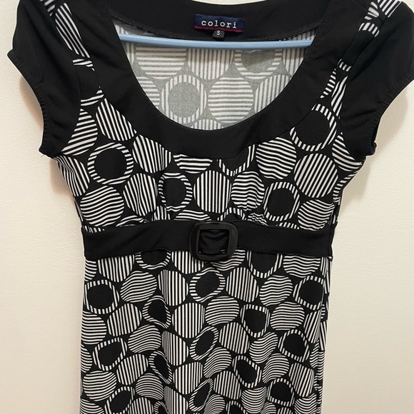 Great condition light dress! - Picture 3 of 3